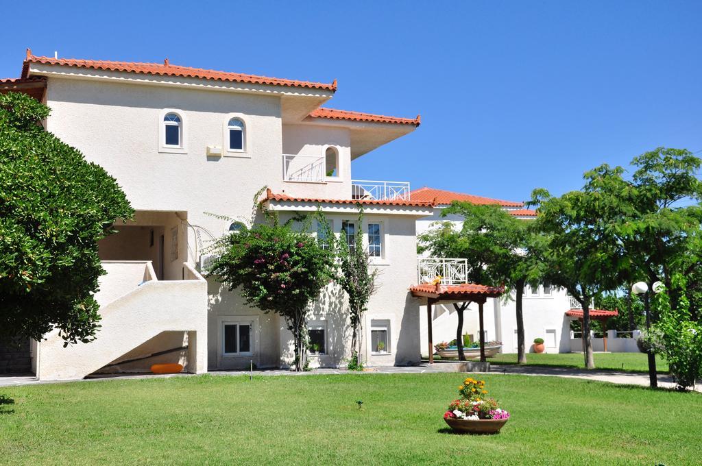 Phoenix Beachside Condos Kokkónion Zewnętrze zdjęcie