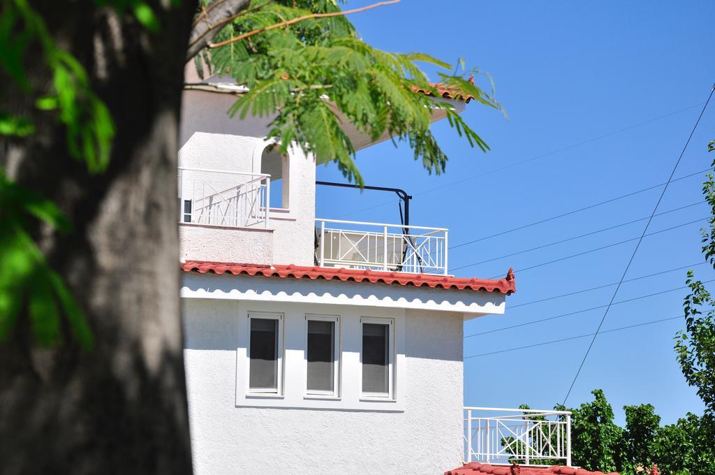 Phoenix Beachside Condos Kokkónion Zewnętrze zdjęcie